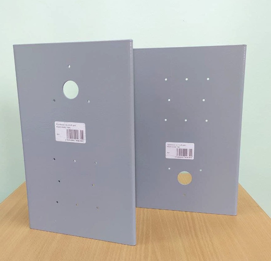 Кронштейн на столб для камеры и монтажной коробки Детальное изображение товара "Кронштейн на столб для камеры и монтажной коробки" из каталога оборудования для видеонаблюдения